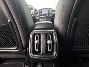 Volvo XC40 Crossover Facelifting 2.0 B3 163KM 2025 Volvo XC 40 B3 B Plus Dark | Driver Assist | Salo, zdjęcie 23