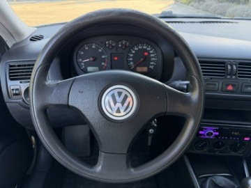 Volkswagen Bora Sedan 1.6 16V 105KM 2003 Volkswagen Bora Manual | Krajowy| Po rozrządzie |, zdjęcie 32