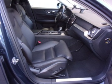 Volvo V60 II  2019 VOLVO V60-T6 Salon PL, zdjęcie 31