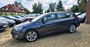 Opel Astra J Sports Tourer 1.4 Turbo ECOTEC 120KM 2011 Opel Astra BENZYNA NAWIGACJA sportowe fotele super okazja polecamy, zdjęcie 27