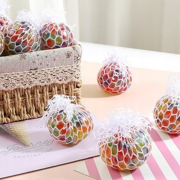 GNIOTEK WINOGRONO W SIATCE SENSORYCZNY BALL ZABAWKA PIŁKA ANTYSTRESOWA