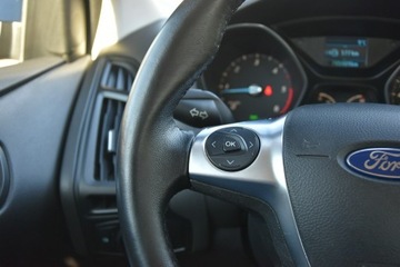 Ford Focus III Kombi 1.6 Duratorq TDCi DPF 95KM 2011 Ford Focus 1.6TDCi 95KM 2011r. Polski Salon Klima, zdjęcie 24