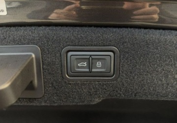 Audi A8 D5 S8 4.0 TFSI 571KM 2021 Audi S8 L 4.0TFSI V8 biturbo 571KM tiptronic Quattro 2021 r. 4.0 Benzyna, zdjęcie 18