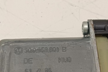 MOTOREK OKNO PŘEDNÍCH LEVÝCH DVEŘE AUDI A3 SPORTBACK (8VA, 8VF)