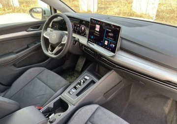 Volkswagen Golf VIII 2026 Volkswagen Golf Variant Life Plus 1.5 eTSI mHEV 115KM DSG 1.5 Benzyna 116KM, zdjęcie 26