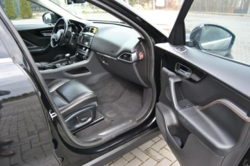 Jaguar F-Pace SUV 2.0 i4D 180KM 2016 Jaguar F-PACE Skóra, NAVI, Kamera, Nowe opony, zdjęcie 11