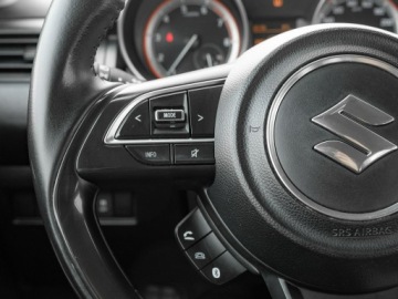 Suzuki Swift VI Hatchback Facelifting 1.2 DualJet SHVS 83KM 2021 Suzuki Swift WD1735S#1.2 Dualjet SHVS Premium CVT, zdjęcie 13