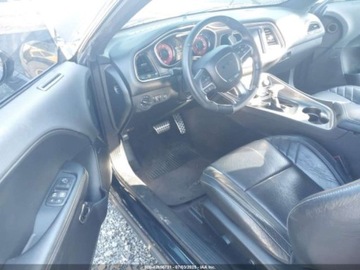 Dodge Challenger III 2016 Dodge Challenger 2016 6.2l 6.2 Benzyna 707KM, zdjęcie 12