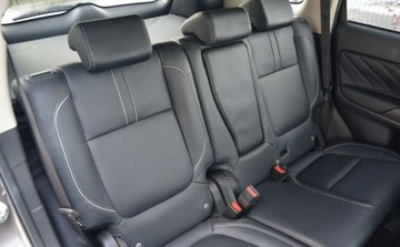 Mitsubishi Outlander III 2017 Mitsubishi Outlander Mitsubishi Outlander 2.0 4WD Top 2.0 Hybryda Plug-in, zdjęcie 32