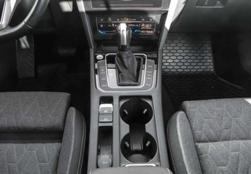 Volkswagen Passat B8 Variant Facelifting 2.0 TDI SCR 150KM 2023 Volkswagen Passat 2.0 TDI 150KM DSG Business Fotele Podgrzewane LED MATRIX, zdjęcie 15