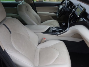 Toyota Camry IX Sedan 2.5 Hybrid Dynamic Force 218KM 2022 Toyota Camry 2.5 Hybrid, Salon Polska, zdjęcie 8