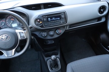 Toyota Yaris III Hatchback 5d Facelifting 1.0 VVT-i 69KM 2017 Toyota Yaris 1.0 VVT-i, Salon Polska, Serwis ASO, zdjęcie 7