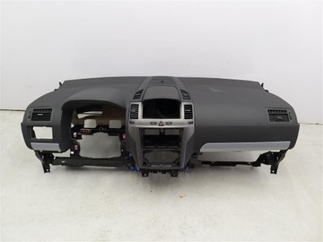 DESKA ROZDĚLOVAČE KOKPIT ZAFIRA B 13206043
