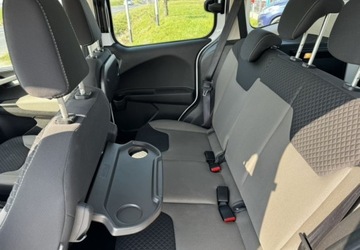 Ford Tourneo Courier I Mikrovan Facelifting 1.5 Duratorq TDCi 75KM 2018 Ford Tourneo Courier Bezwypadkowy Bdb Stan Ser..., zdjęcie 17