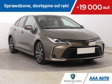 Toyota Corolla XII Sedan 1.5 VVT-i 125KM 2022 Toyota Corolla 1.5 VVT-i, Salon Polska