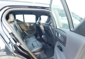 Volvo XC40 Crossover Facelifting 2.0 B4 197KM 2022 Volvo XC 40 2.0T R-Design z Gwarancja Model 2022r 2.0 Benzyna 197KM, zdjęcie 9