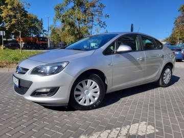 Opel Astra J Sedan 1.6 CDTI ecoFLEX 110KM 2015 OPEL ASTRA J sedan 1.6 DIESEL 110KM*Enjoy*Salon Polska*Serwisowany, zdjęcie 2