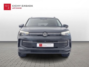 Volkswagen Tiguan II SUV Facelifting 1.5 TSI 150KM 2024 Volkswagen Tiguan serwis ASO 1.5TSI 150KM bezwypadkowy pakiety MatrixLED A, zdjęcie 7