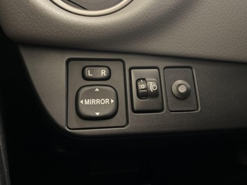 Toyota Yaris III Hatchback 5d Facelifting 1.33 Dual VVT-i 99KM 2015 Toyota Yaris 1.33 Premium MS EU6 III (2011-2019) T, zdjęcie 17