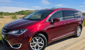 Chrysler Pacifica II 3.6 V6 291KM 2017 Chrysler Pacifica V6 291KM NaviPL El.DrzwiKlapa Kamera 3.6 Benzyna 291KM