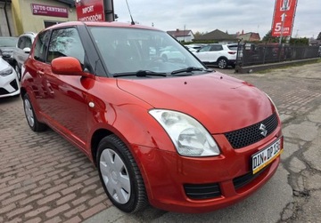 Suzuki Swift IV Hatchback 5d 1.3 92KM 2010 Suzuki Swift Benzynkasuper stanprosto z Niemiec 1.3 Benzyna 92KM, zdjęcie 2