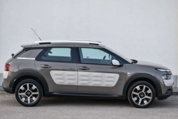 Citroen C4 Cactus Crossover 1.2 PureTech 82KM 2014 Citroen C4 Cactus CITROEN C4 CACTUS 1.2 VTi 82KM FEEL LED Navi Kamera Gwar, zdjęcie 15