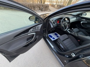 Opel Insignia I Sports Tourer 2.0 CDTI ECOTEC 160KM 2010 Opel Insignia Cosmo Sport Tour 2.0 CDTI 160KM Navi, zdjęcie 16