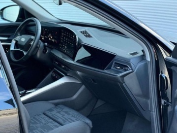 Audi Q5 II SUV Facelifting 2.0 40 TDI 204KM 2025 Audi Q5 Audi Virtual Cockpit , Adaptacyjny asystent predkosci , Reflektory, zdjęcie 11