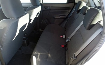 Suzuki Swift VI 2019 Suzuki Swift 1.2 90KM AllGrip 4x4 Biala perla Bezwypadkowy Niski przebieg, zdjęcie 12
