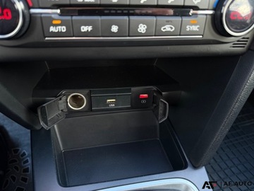 Kia Ceed III Hatchback 1.4 T-GDi 140KM 2020 Kia Ceed Salon PolskaBezwypadkowa1.4 T-GDi Benzyna 140KM 1.4 Benzyna, zdjęcie 33