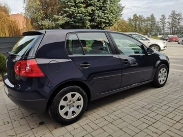 Volkswagen Golf V Hatchback 1.6 i 102KM 2005 Volkswagen Golf 1.6 MPI 102KM Klima Parktronik, zdjęcie 3