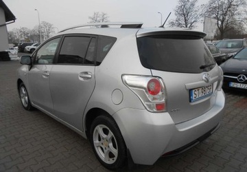 Toyota Verso Minivan 2.0 D-4D 126KM 2010 Toyota Verso Toyota Verso 2.0 Diesel 127 KM 7 miejsc 2.0 Diesel 127KM, zdjęcie 6