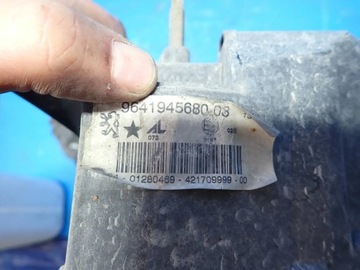 HALOGEN LEVÝ PŘEDNÍ PEUGEOT 407 9641945680