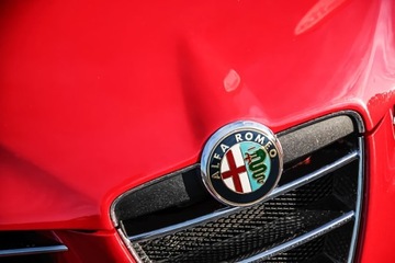 ЗНАК ЭМБЛЕМА ALFA ROMEO MITO 147 159 166 74мм