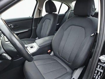 BMW Seria 3 G20-G21 Limuzyna 2.0 320d 190KM 2019 BMW 320 xDrive Advantage aut, zdjęcie 12