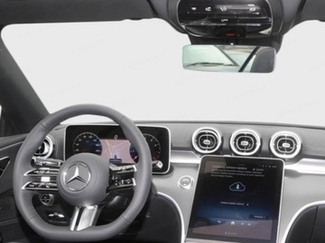 Mercedes CLE Coupe 2.0 200 204KM 2025 MERCEDES-BENZ CLE 200 4-Matic AMG Line 2.0 (204KM) 2025, zdjęcie 3