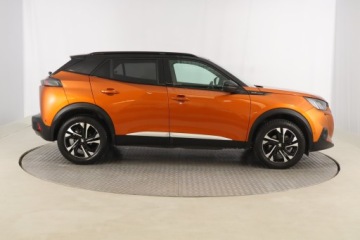 Peugeot 2008 II SUV 1.2 PureTech 130KM 2020 Peugeot 2008 1.2 PureTech, Salon Polska, zdjęcie 5