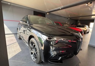 Alfa Romeo Stelvio SUV Facelifting 2023 2.0 GME Turbo 280KM 2025 Alfa Romeo Stelvio Alfa Romeo Stelvio 2.0 Q4 Veloce 2.0 Benzyna 280KM