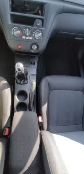 Mitsubishi Outlander II 2.0 i 136KM 2006 Mitsubishi Outlander 2.0 benz bezwypadek ,fabryczny lakier ,bez rdzy 2.0, zdjęcie 14