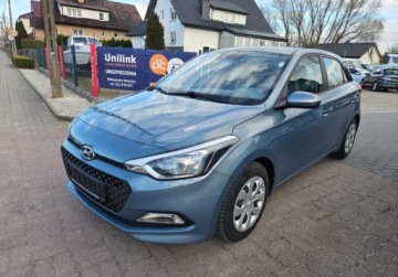 Hyundai i20 II Coupe 1.2 MPI 84KM 2017 Hyundai i20 Swiezo sprowadzony Zarejestrowany Ubezpieczony. 1.2 84KM, zdjęcie 8