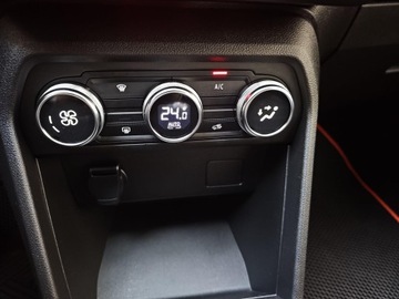 Dacia Sandero III Hatchback 5d 1.0 TCe 90KM 2021 Dacia Sandero Stepway, zdjęcie 24