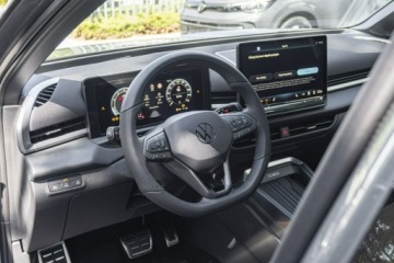 Volkswagen T-Roc I SUV Facelifting 1.5 TSI ACT 150KM 2026 Volkswagen T-Roc Wersja R-Line 1.5 eTSI 150 KM DSG, zdjęcie 13