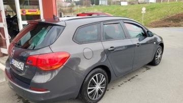 Opel Astra J Sports Tourer 1.7 CDTI ECOTEC 130KM 2012 Opel Astra ASTRA 1.7cdti 130KM Lift Ledy Xenon Navi MOZLIWA ZAMIANA 1.7, zdjęcie 6