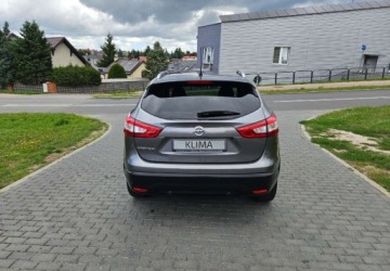 Nissan Qashqai II Crossover 1.2 DIG-T 115KM 2015 Nissan Qashqai Kamery 360 Nawigacja 2xCzujniki Parkowania Panorama 1.2, zdjęcie 4