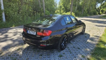 BMW Seria 3 F30-F31-F34 Limuzyna 3.0 330d 258KM 2014 BMW 330 xDrive ładny stan 4x4 sedan, zdjęcie 3