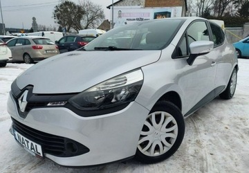 Renault Clio IV Hatchback 5d 1.2 16V 75KM 2014 Renault Clio Super stanMaly przebieg 1,2 Mpi 1.1 Benzyna 74KM