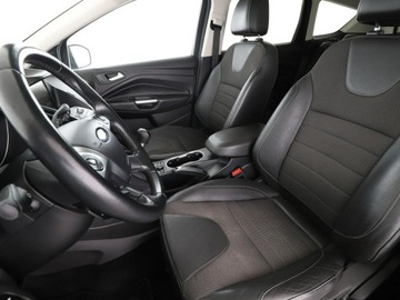 Ford Kuga II 2016 Ford Kuga panorama navi grzane fotele półskóra, zdjęcie 12