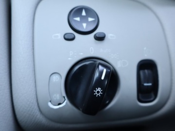 Mercedes Klasa C W203 Coupe W203 1.8 (C 180 Kompressor) 143KM 2003 Mercedes C C 180 Kompressor , Klima, Klimatronic, zdjęcie 14