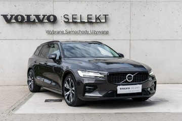 Volvo V60 II  Kombi Facelifting 2.0 B4 197KM 2023 Volvo V60 B4 D Plus Dark 197KM FV23%, zdjęcie 2