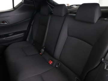 Toyota C-HR I Crossover 1.8 Hybrid 122KM 2019 Toyota C-HR navi kamera grzane fotele ACC, zdjęcie 16